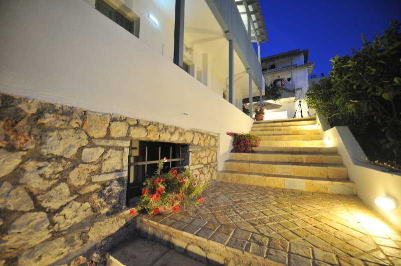 Hotel Ayios Nikitas Ngoại thất bức ảnh